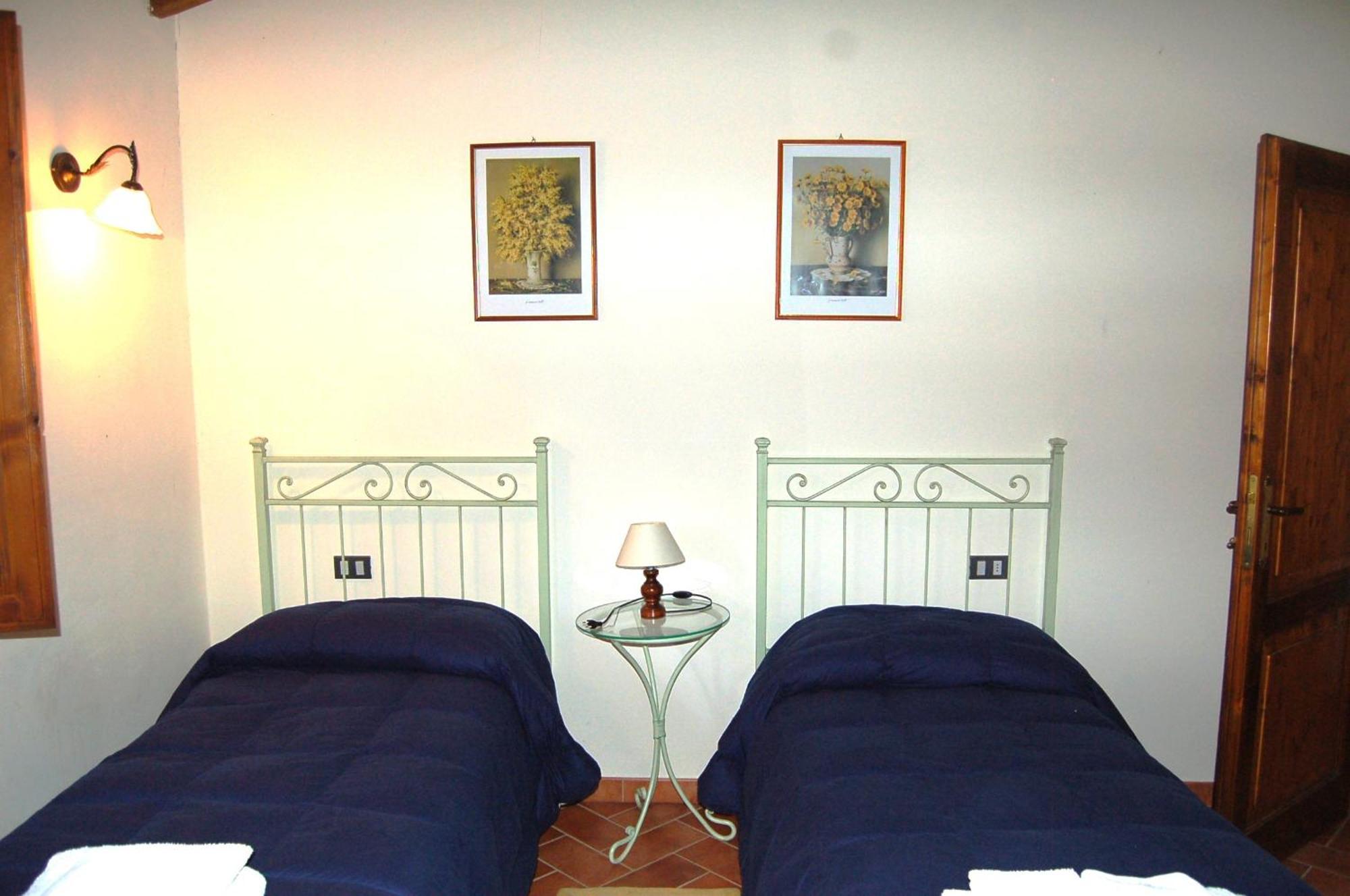 Hostal Borgo Nuovo San Martino Ambra Exterior foto