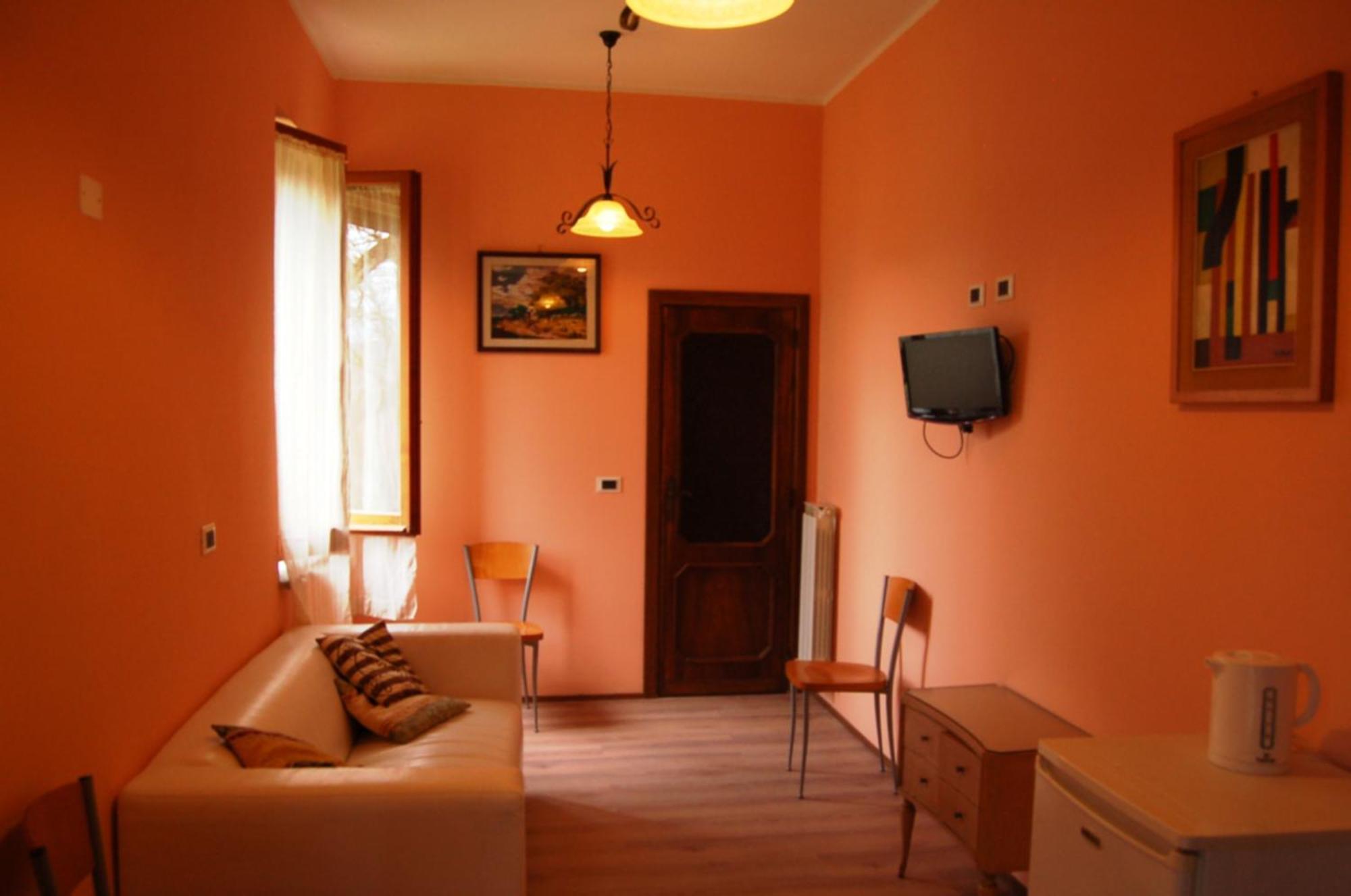 Hostal Borgo Nuovo San Martino Ambra Exterior foto