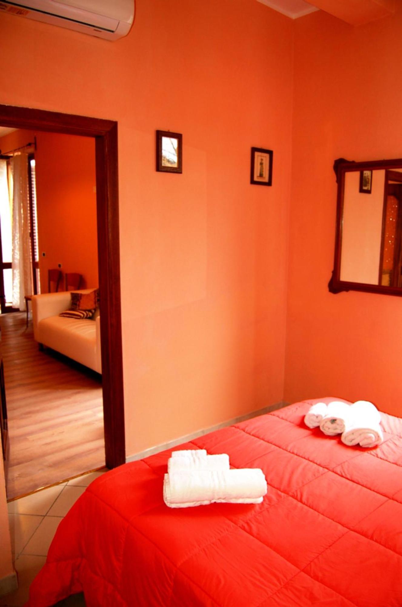Hostal Borgo Nuovo San Martino Ambra Exterior foto