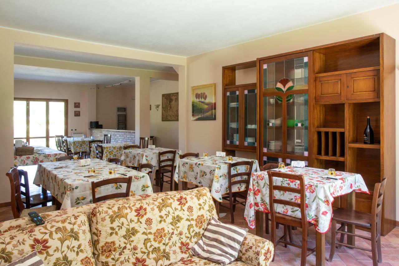 Hostal Borgo Nuovo San Martino Ambra Exterior foto