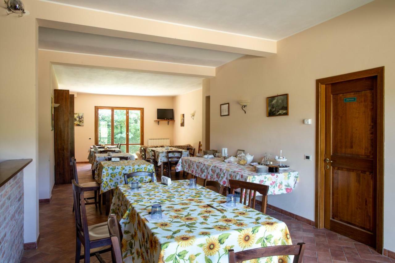 Hostal Borgo Nuovo San Martino Ambra Exterior foto
